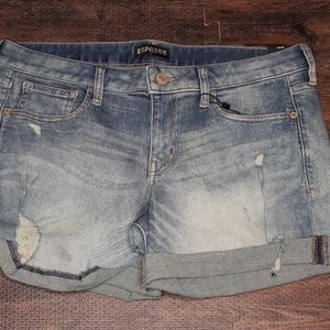 Women's Size 12 Blue Express Distressed Denim Shorts NWT